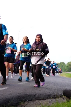 Runner Photo 4863565