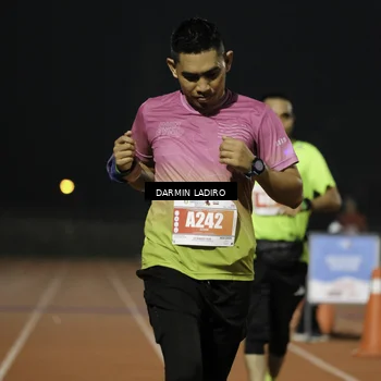 Runner Photo 4863615