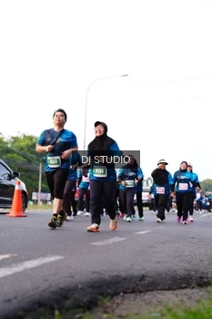 Runner Photo 4863630