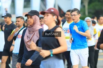 Runner Photo 4863646