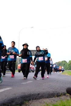 Runner Photo 4863654