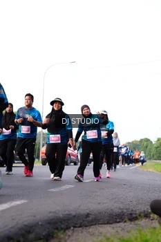Runner Photo 4863659
