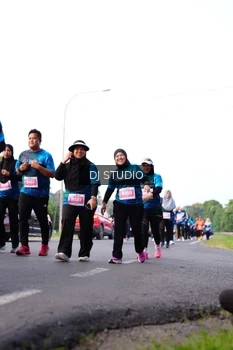 Runner Photo 4863669