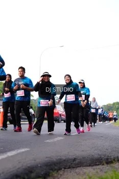 Runner Photo 4863677