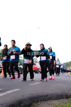 Runner Photo 4863680
