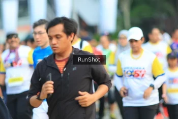 Runner Photo 4863685