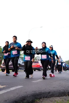 Runner Photo 4863698