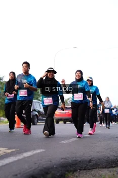 Runner Photo 4863709