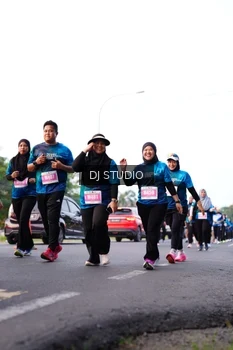 Runner Photo 4863710