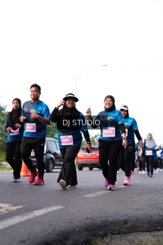 Runner Photo 4863713