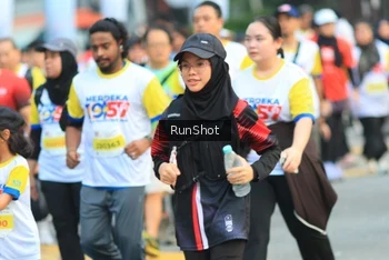 Runner Photo 4863735