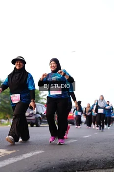 Runner Photo 4863757