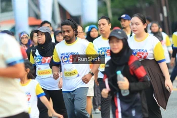 Runner Photo 4863774