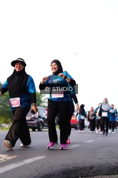 Runner Photo 4863775