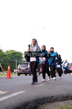 Runner Photo 4863823