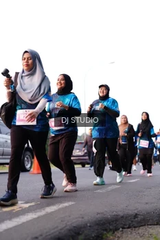 Runner Photo 4863875
