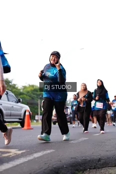 Runner Photo 4863896