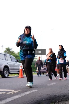 Runner Photo 4863913