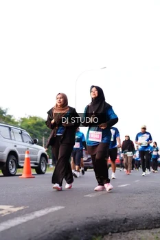 Runner Photo 4863935