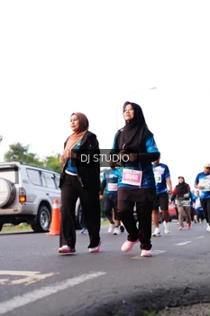 Runner Photo 4863959