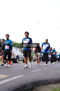 Runner Photo 4863997