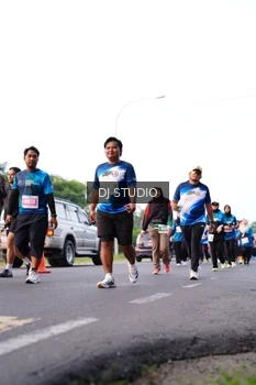 Runner Photo 4864006