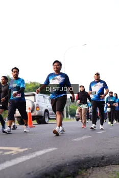 Runner Photo 4864016