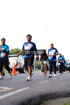 Runner Photo 4864031