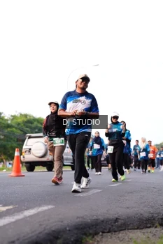 Runner Photo 4864051
