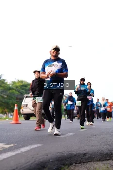 Runner Photo 4864062