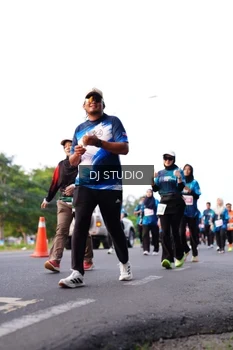 Runner Photo 4864082