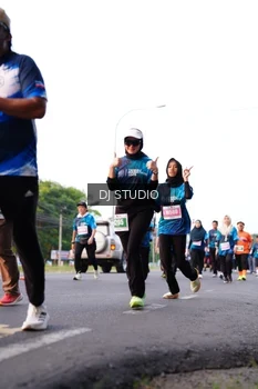 Runner Photo 4864108