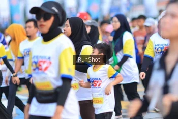 Runner Photo 4864224