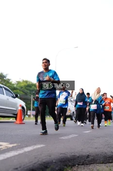 Runner Photo 4864235