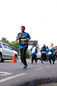 Runner Photo 4864240