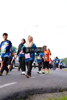 Runner Photo 4864244