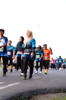 Runner Photo 4864279