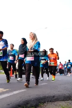 Runner Photo 4864285