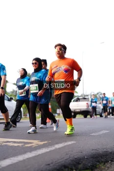 Runner Photo 4864315