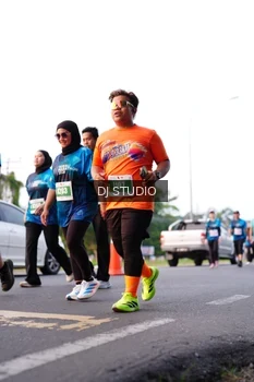 Runner Photo 4864318