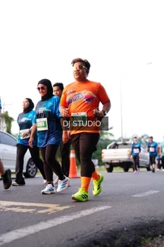 Runner Photo 4864321