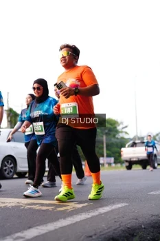 Runner Photo 4864335