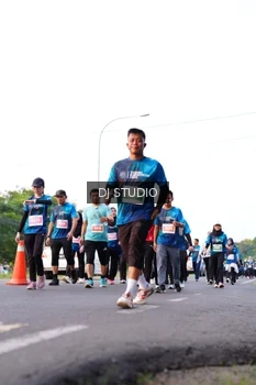 Runner Photo 4864347