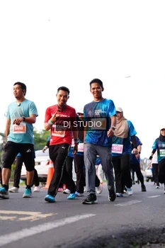 Runner Photo 4864416