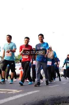 Runner Photo 4864418