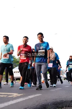 Runner Photo 4864425