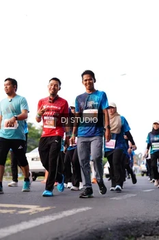 Runner Photo 4864429