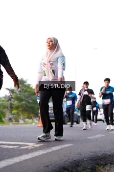 Runner Photo 4864618