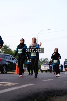 Runner Photo 4864676