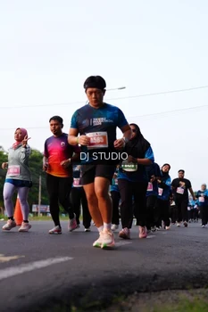 Runner Photo 4864874